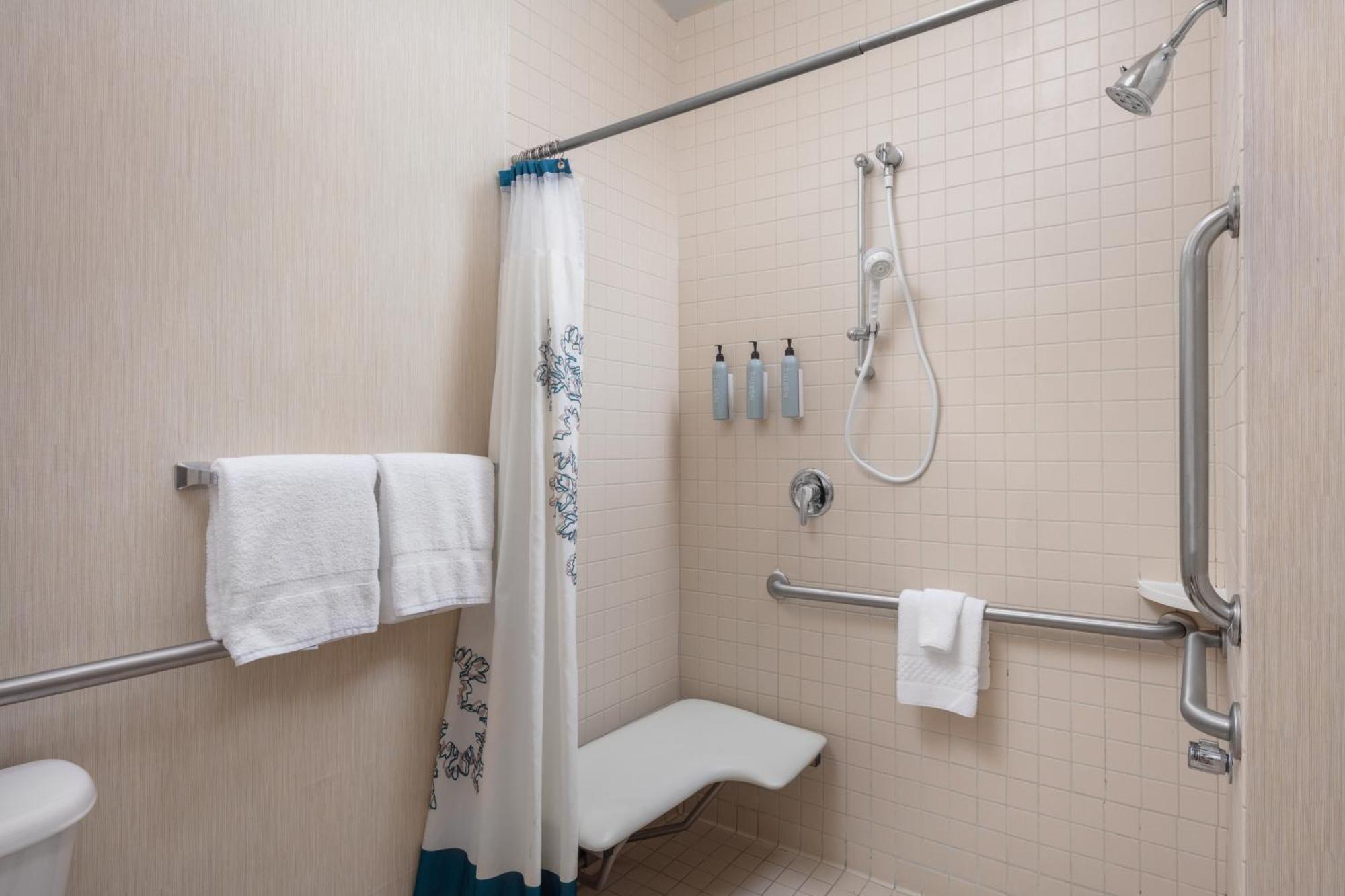 Residence Inn By Marriott Wichita East At Plazzio Экстерьер фото