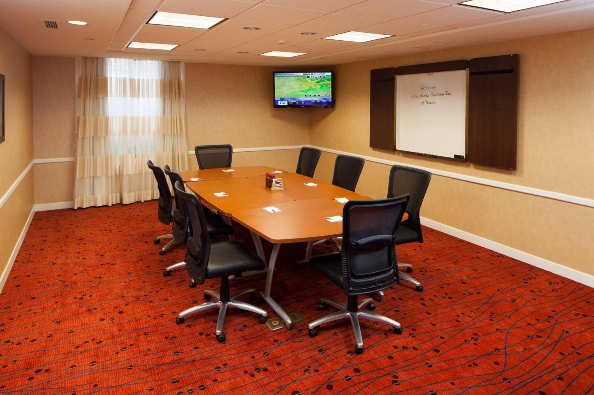 Residence Inn By Marriott Wichita East At Plazzio Экстерьер фото